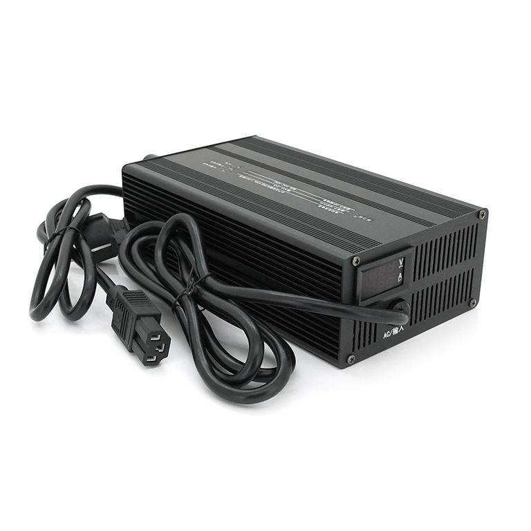Зарядний пристрій для акумуляторів Li-ion 48V(58,4V),15A,1300W, LED-індикація, 225х125х68mm, 1.85kg