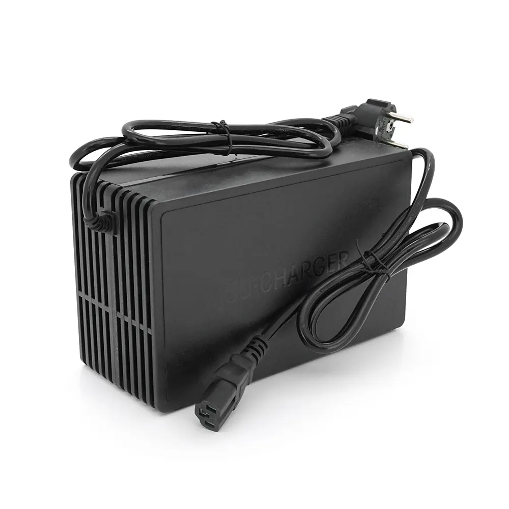 Зарядний пристрій для акумуляторів Li-ion 48V(58,8V),14S,10A,650W, індикація, 220х122х86mm, 1.5kg